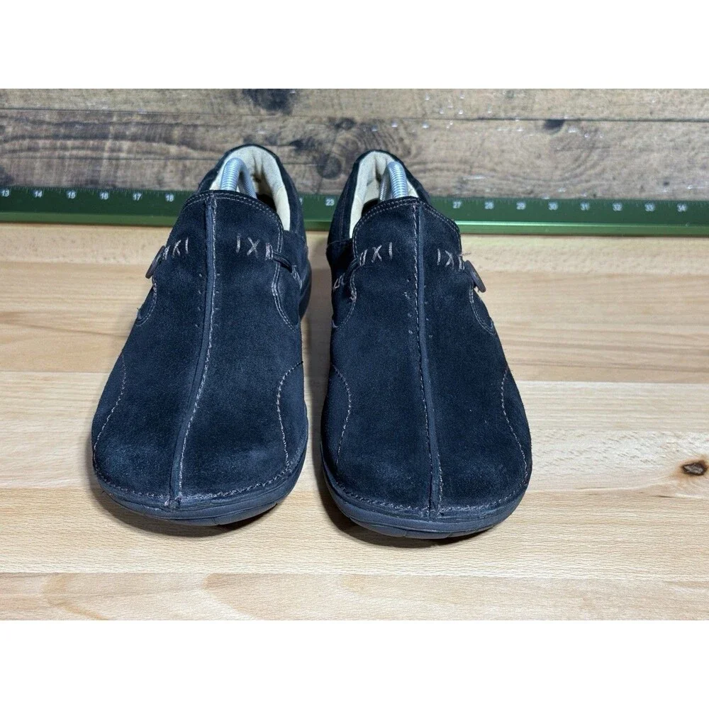 Clarks Women's Un Loop Loafer Size 12 M Black Leather Slip On Flat Shoe Shootie